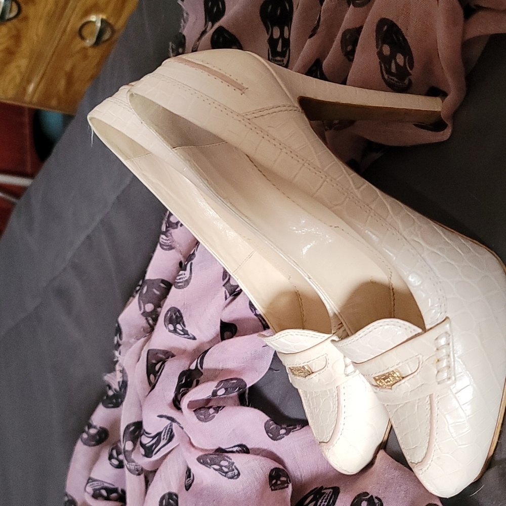 Givenchy heels - Picture 8 of 8